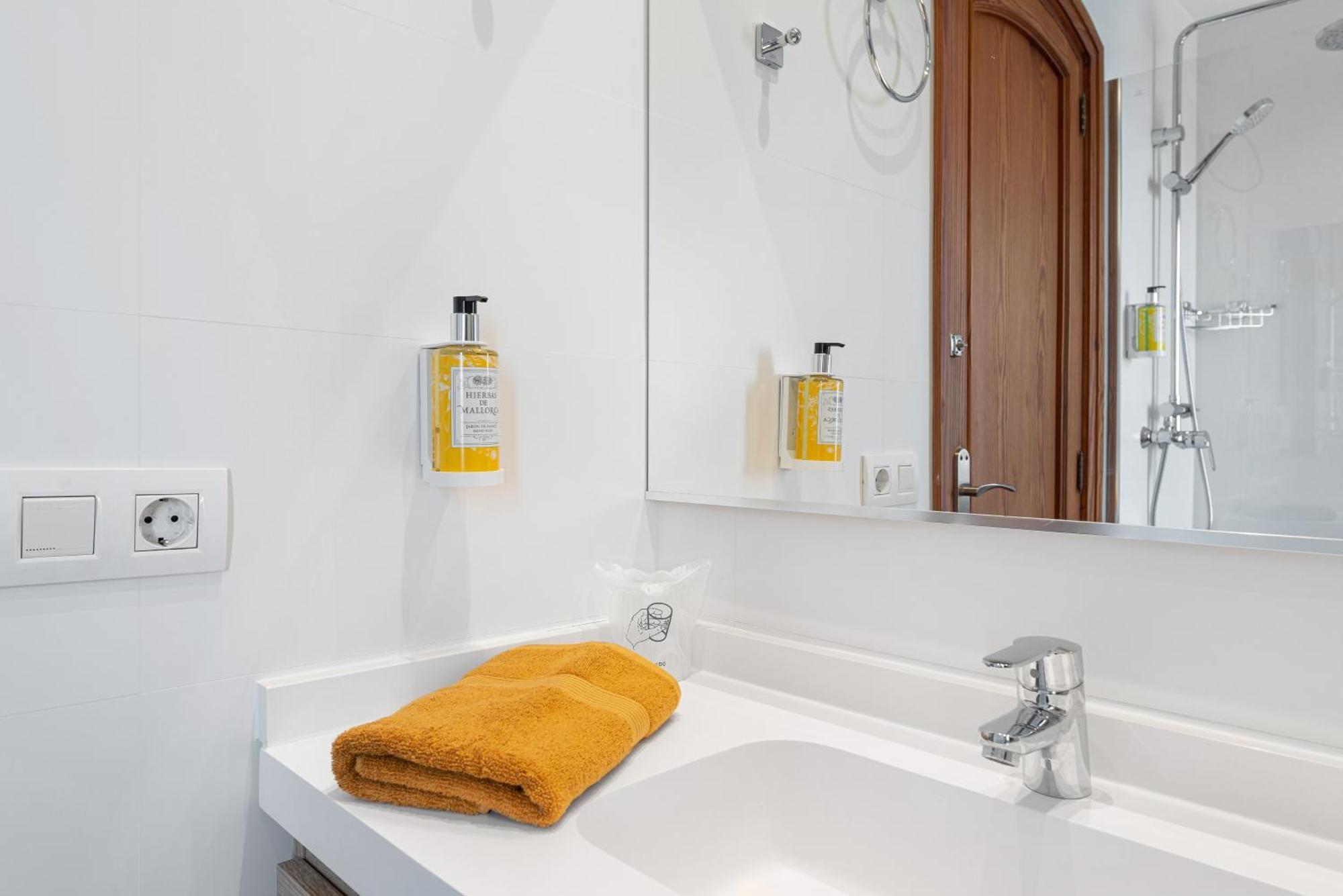 Ses Ones With Sea Views Casa vacanze *